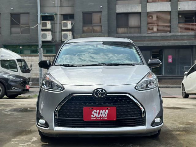 歡迎視訊賞車。豪華+、七人座、雙電動滑門、IKEY、LED日行燈、後座冷氣出風口、胎壓偵測、定速巡航、盲電偵測，認證車。  第3張相片