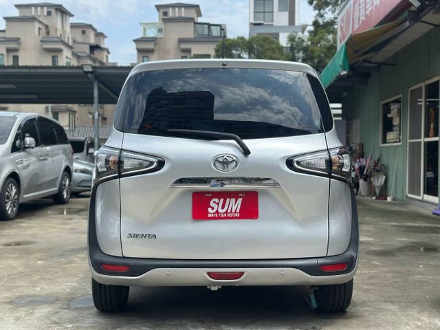 歡迎視訊賞車。豪華+、七人座、雙電動滑門、IKEY、LED日行燈、後座冷氣出風口、胎壓偵測、定速巡航、盲電偵測，認證車。  第9張相片