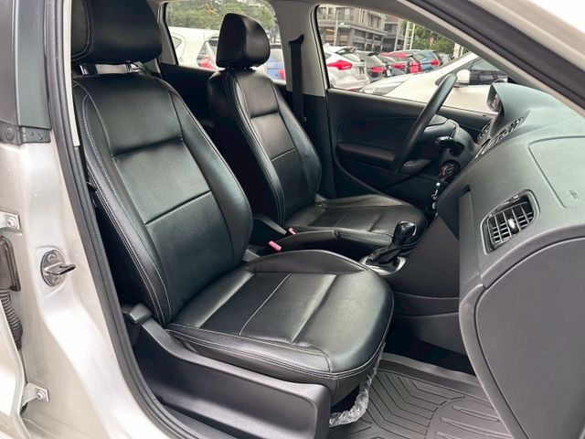 原鈑件，CL版，安卓機(CarPlay、倒車顯影、行車紀錄器等)  第8張相片