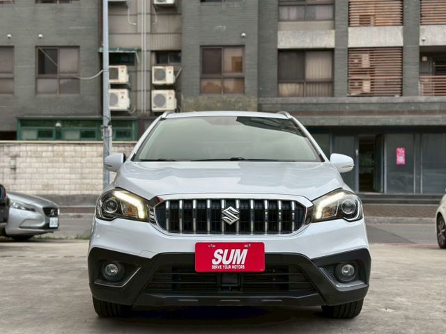 歡迎視訊賞車。渦輪增壓引擎的跨界休旅。ACC、AEB、定速、循跡防滑、斜坡起步輔助、七安、免鑰匙、分區溫控、LED頭燈  第2張相片