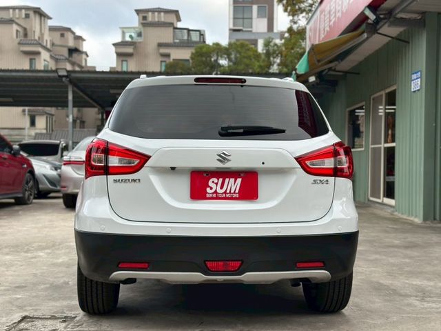 歡迎視訊賞車。渦輪增壓引擎的跨界休旅。ACC、AEB、定速、循跡防滑、斜坡起步輔助、七安、免鑰匙、分區溫控、LED頭燈  第5張相片
