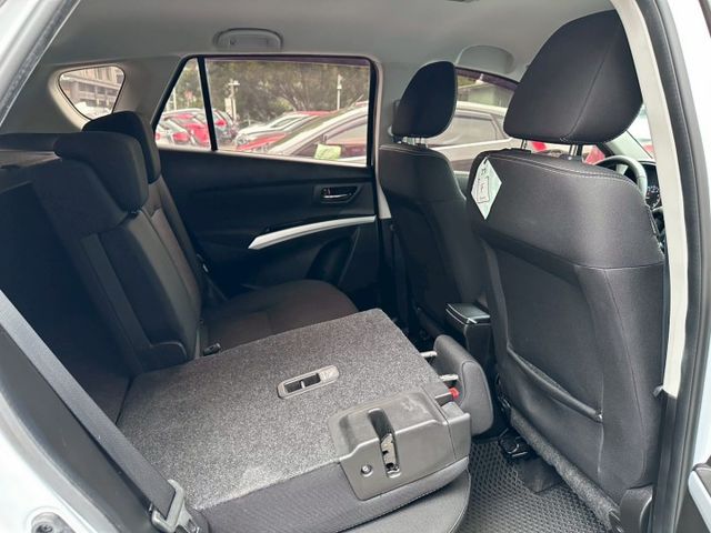 歡迎視訊賞車。渦輪增壓引擎的跨界休旅。ACC、AEB、定速、循跡防滑、斜坡起步輔助、七安、免鑰匙、分區溫控、LED頭燈  第10張相片