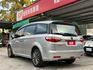 歡迎視訊賞車。2020型，智能影音八人座，雙螢幕、環景影像、四安、IKEY、循跡防滑、斜坡起步輔助、恆溫空調、後座出風口  第11張縮圖