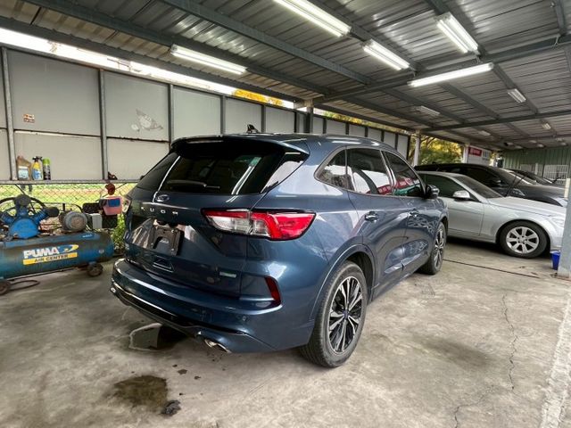 歡迎視訊賞車。AWD ST-Line，ACC、全景天窗、電動椅、電尾門、盲點、抬顯、IKEY、LED頭燈、倒車顯影。原鈑  第2張相片