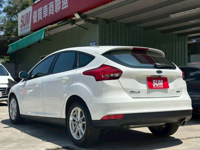 歡迎視訊賞車。原鈑件，認證車。EcoBoost 180汽油時尚型，四安、定速、換檔撥片、循跡防滑、斜坡起步輔助、感應頭燈  第6張相片
