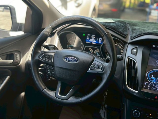歡迎視訊賞車。原鈑件，認證車。EcoBoost 180汽油時尚型，四安、定速、換檔撥片、循跡防滑、斜坡起步輔助、感應頭燈  第11張相片