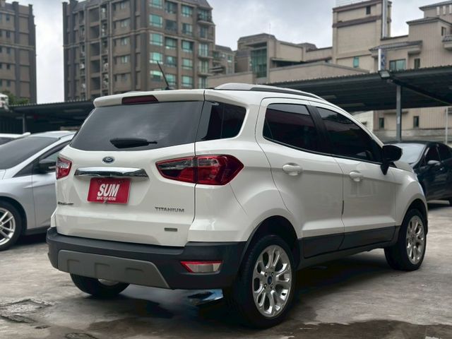 歡迎視訊賞車。旗艦型，七安、恆溫、IKEY、定速、倒車顯影、前雷達、感應頭燈、感應式雨刷、電折、前霧燈。認證車，可全額貸  第4張相片