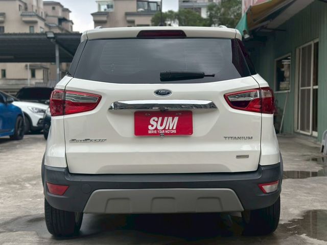 歡迎視訊賞車。旗艦型，七安、恆溫、IKEY、定速、倒車顯影、前雷達、感應頭燈、感應式雨刷、電折、前霧燈。認證車，可全額貸  第5張相片