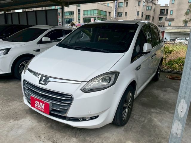 歡迎視訊賞車。旗艦型，四安、電動椅、環景影像、感應頭燈、夜視輔助、車道偏離警示、後座影音、HID頭燈。原鈑件，認證車！  第1張相片