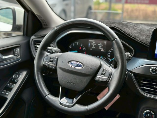 歡迎視訊賞車。Active任性版。原鈑件，認證車。IKEY、前雷達、ACC跟車、抬頭顯示、分區溫控、電動椅、LED頭燈  第13張相片