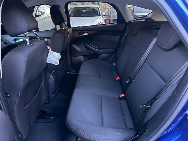 歡迎視訊賞車。EcoBoost 180汽油時尚型，四安、定速、換檔撥片、循跡防滑、斜坡起步輔助、感應頭燈。認證車。  第10張相片