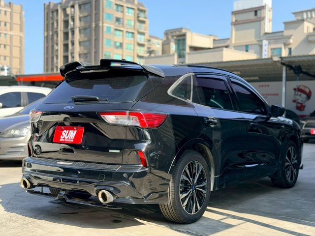 歡迎視訊賞車。AWD ST-Line，ACC、全景天窗、電動椅、電尾門、盲點、抬顯、IKEY、LED頭燈、倒車顯影。  第4張相片