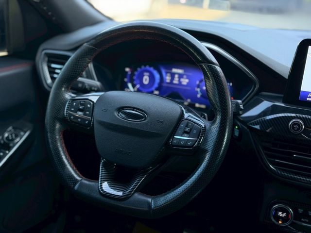 歡迎視訊賞車。AWD ST-Line，ACC、全景天窗、電動椅、電尾門、盲點、抬顯、IKEY、LED頭燈、倒車顯影。  第12張相片