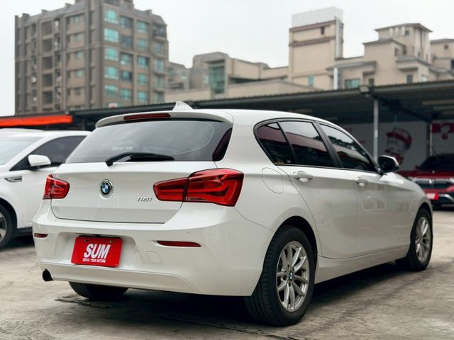 歡迎視訊賞車。原鈑件，認證車。小改款，電動椅、雙區溫控、免鑰啟動、倒車顯影、雨滴感應雨刷、循跡防滑、斜坡起步輔助，漂亮  第4張相片