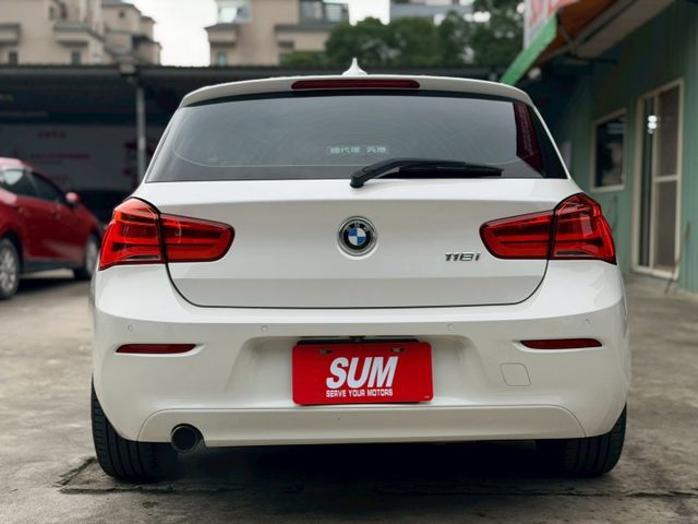 歡迎視訊賞車。原鈑件，認證車。小改款，電動椅、雙區溫控、免鑰啟動、倒車顯影、雨滴感應雨刷、循跡防滑、斜坡起步輔助，漂亮  第5張相片