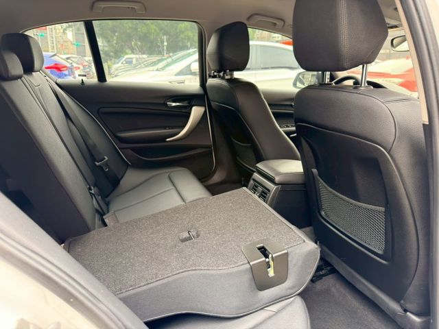 歡迎視訊賞車。原鈑件，認證車。小改款，電動椅、雙區溫控、免鑰啟動、倒車顯影、雨滴感應雨刷、循跡防滑、斜坡起步輔助，漂亮  第10張相片