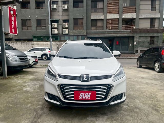 新車入庫，歡迎視訊賞車。AR好行版，免鑰啟動、天窗、電動尾門、六具安全氣囊、環景影像、循跡防滑、斜坡起步輔助、胎壓偵測  第2張相片