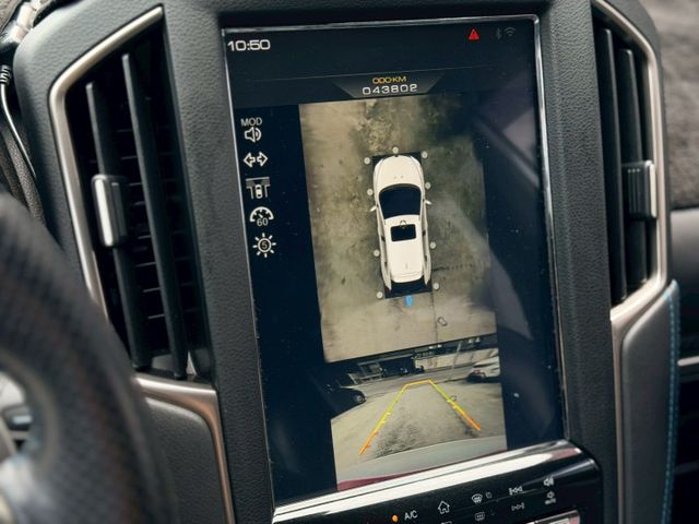 歡迎視訊賞車。Aero版，原廠空力套件組，LED頭燈、換檔撥片、免鑰啟動、前方駐車雷達、環景影像、自動停車、電動尾門。  第13張相片