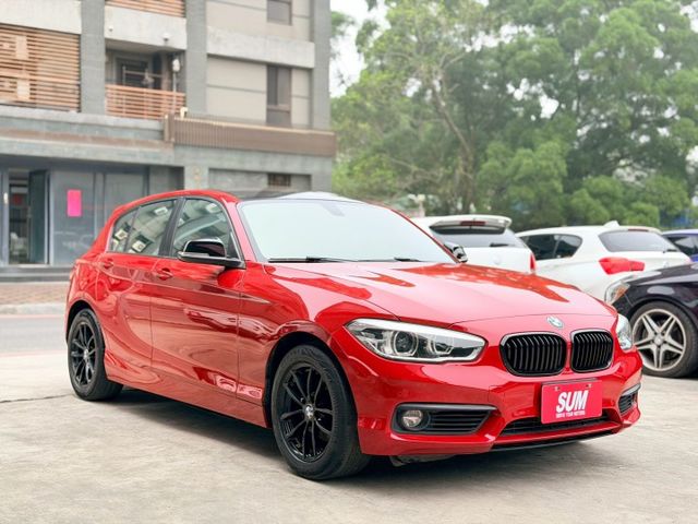 歡迎視訊賞車。原鈑件，認證車。小改款，電動椅、雙區溫控、免鑰啟動、倒車顯影、雨滴感應雨刷、循跡防滑、斜坡起步輔助，漂亮  第3張相片