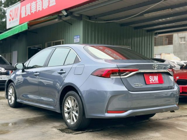 豪華版，ACC跟車、AEB緊急煞車、車道偏離警示、循跡防滑、七具安全氣囊、恆溫空調、前霧燈。內、外漂亮，原鈑件，認證車。  第6張相片