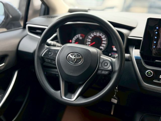 豪華版，ACC跟車、AEB緊急煞車、車道偏離警示、循跡防滑、七具安全氣囊、恆溫空調、前霧燈。內、外漂亮，原鈑件，認證車。  第11張相片