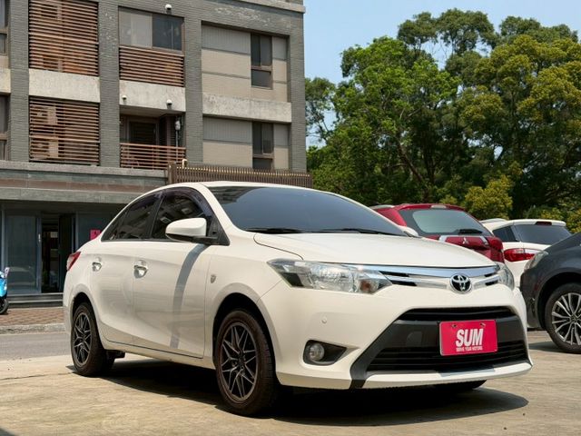 歡迎視訊賞車。經典型，雙安、安卓機螢幕、倒車顯影、前雷達、鋁圈、前霧燈。原鈑件，認證車，車況優！跑11萬，里程保證！  第3張相片