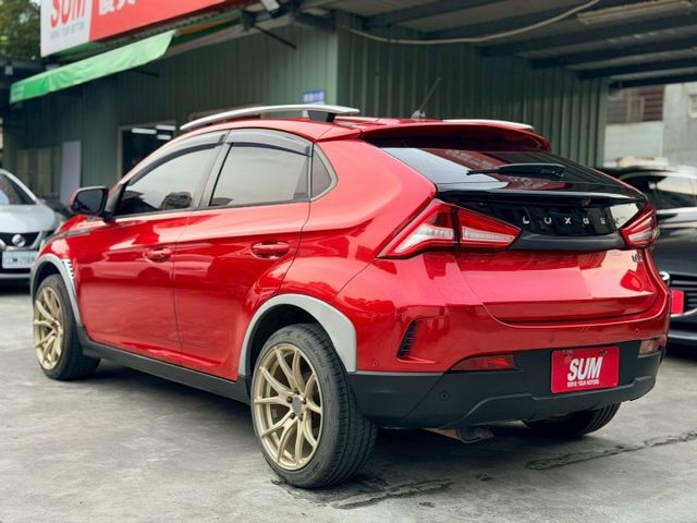 歡迎視訊賞車。原鈑件，認證車。大屏幕版，雙安、恆溫、定速、胎壓偵測、Side View。僅跑十萬，里程保證。買菜代步好用  第6張相片