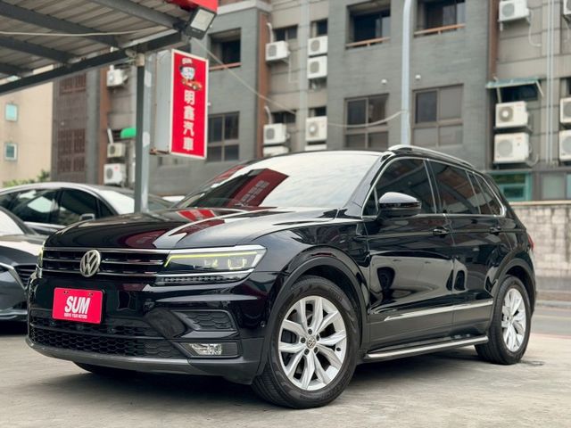 歡迎視訊賞車。1.4渦輪高規CL版，LED頭燈、ACC、AEB、自動停車、電尾門、環景影像、電動椅。原鈑件，認證車。  第1張相片