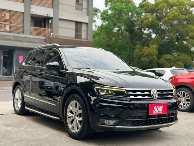 歡迎視訊賞車。1.4渦輪高規CL版，LED頭燈、ACC、AEB、自動停車、電尾門、環景影像、電動椅。原鈑件，認證車。  第3張相片