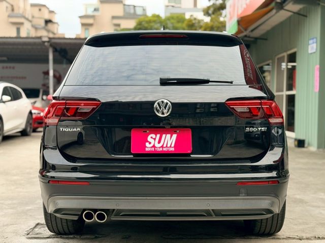 歡迎視訊賞車。1.4渦輪高規CL版，LED頭燈、ACC、AEB、自動停車、電尾門、環景影像、電動椅。原鈑件，認證車。  第5張相片