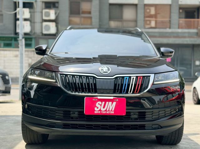 歡迎視訊賞車。尊榮版，ACC、AEB、免鑰啟動、前駐車雷達、LED頭燈、電動尾門、盲點、電動椅、分區溫控。原鈑件，認證車  第2張相片