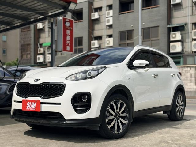 歡迎視訊賞車。4WD旗艦型，六安、循跡防滑、斜坡起步輔助、陡坡緩降、全景天窗、LED日行燈、定速、感應頭燈。原鈑件  第1張相片