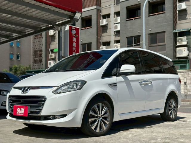歡迎視訊賞車。旗艦型，四安、電動椅、環景影像、感應頭燈、夜視輔助、車道偏離警示、後座影音、HID頭燈。原鈑件，認證車！  第1張相片