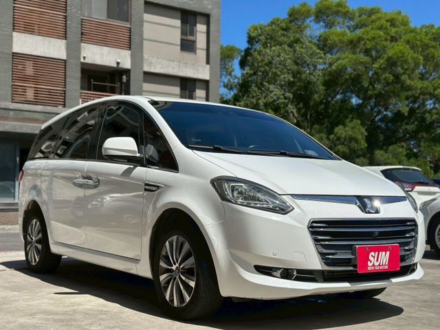 歡迎視訊賞車。旗艦型，四安、電動椅、環景影像、感應頭燈、夜視輔助、車道偏離警示、後座影音、HID頭燈。原鈑件，認證車！  第3張相片