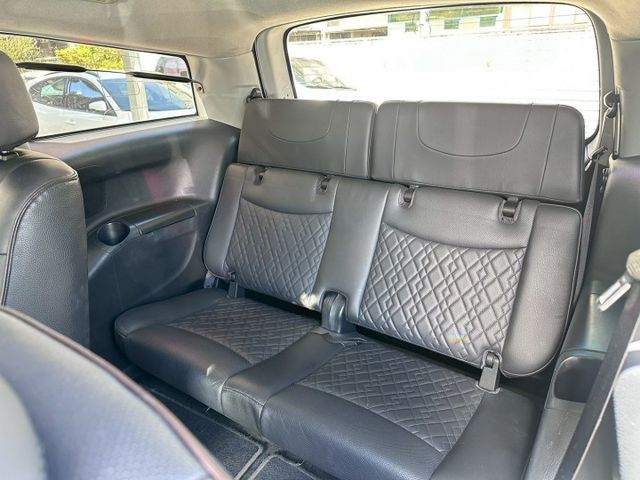 歡迎視訊賞車。旗艦型，四安、電動椅、環景影像、感應頭燈、夜視輔助、車道偏離警示、後座影音、HID頭燈。原鈑件，認證車！  第11張相片
