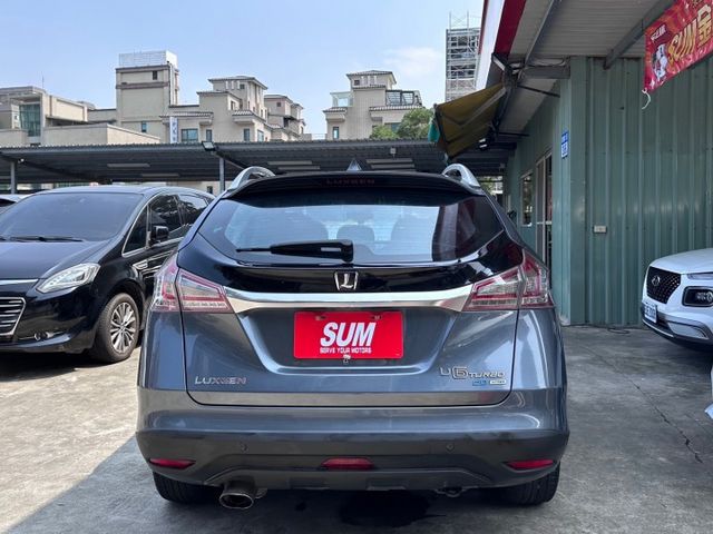 歡迎視訊賞車。原鈑件，認證車。時尚型，恆溫、循跡防滑、胎壓偵測。內、外漂亮，車況優！可全額貸款  第5張相片