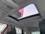 歡迎視訊賞車。柴油頂級版，IKEY、定速、倒車顯影、HUD、天窗、LED頭燈、感應頭燈、感應式雨刷。內、外漂亮，車況優！  第15張縮圖