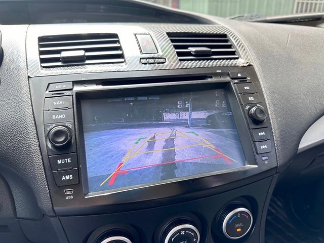 歡迎視訊賞車。頂級，IKEY、定速、天窗、恆溫、方向盤換檔撥片、HID頭燈、倒車顯影。內、外漂亮，認證車。實車實價。`  第14張相片