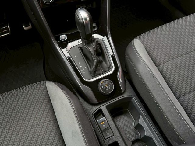 330TSI 2.0四傳 原鈑件 原廠保養  第11張相片