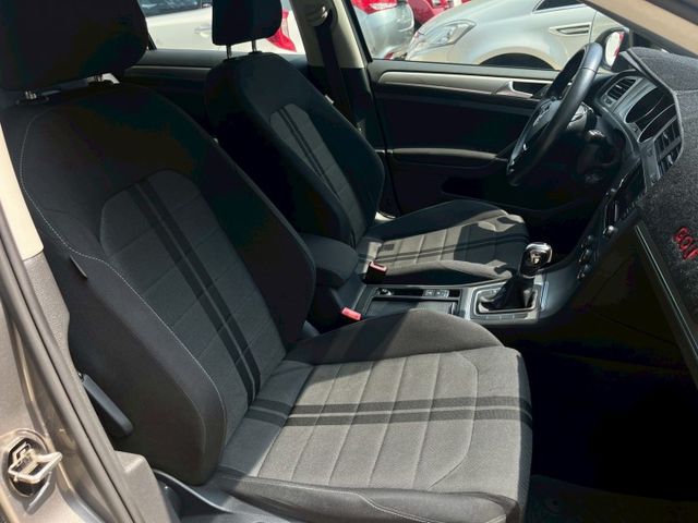 歡迎視訊賞車。七安、定速、胎壓偵測、循跡、倒車顯影、方向盤快控鍵。內裝、外觀漂亮，車況優！認證車！僅跑10萬，里程保證！  第9張相片