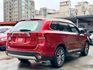 歡迎視訊賞車。尊貴型，免鑰啟動、ACC、AEB、雙區溫控、盲點、七安、感應頭燈。僅跑六萬，原鈑件，認證車。  第4張縮圖
