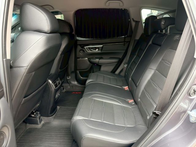 歡迎視訊賞車。VTi-S，ACC、AEB、車道維持輔助、盲點、車道偏離警示、免鑰啟動、分區溫控。有改避震器、排氣管。  第9張相片