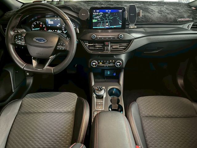 歡迎視訊賞車。2020年12月ST-Line Lommel，ACC、AEB、車道維持、盲點、HUD抬顯、電動椅B&O音響  第4張相片