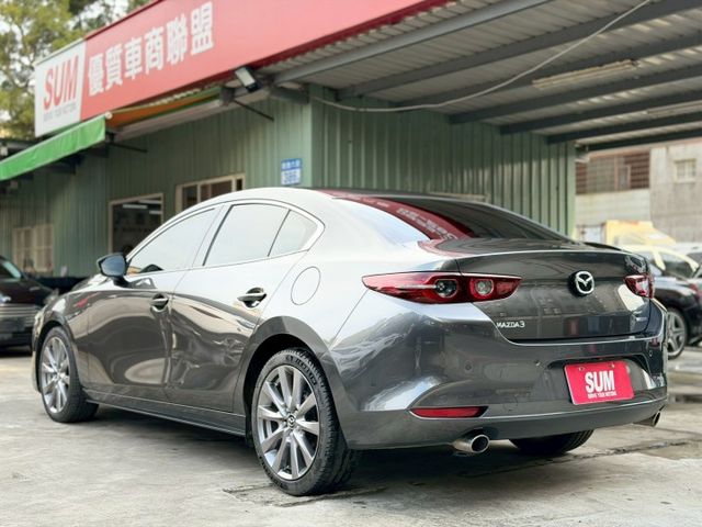 歡迎視訊賞車。旗艦版，ACC、AEB、盲點、車道偏離警示、環景影像、改AutoExe方向盤。內、外超漂亮！僅跑5.5萬！  第7張相片