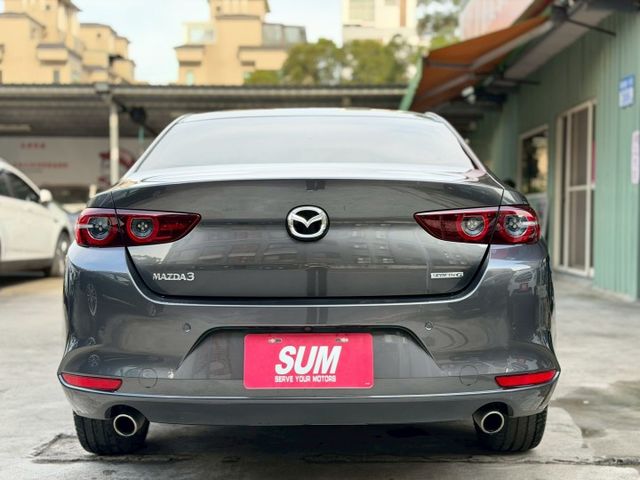 歡迎視訊賞車。旗艦版，ACC、AEB、盲點、車道偏離警示、環景影像、改AutoExe方向盤。內、外超漂亮！僅跑5.5萬！  第9張相片