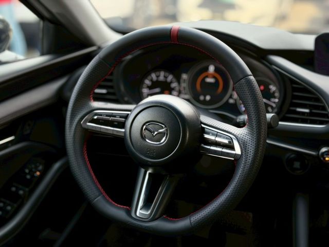 歡迎視訊賞車。旗艦版，ACC、AEB、盲點、車道偏離警示、環景影像、改AutoExe方向盤。內、外超漂亮！僅跑5.5萬！  第12張相片