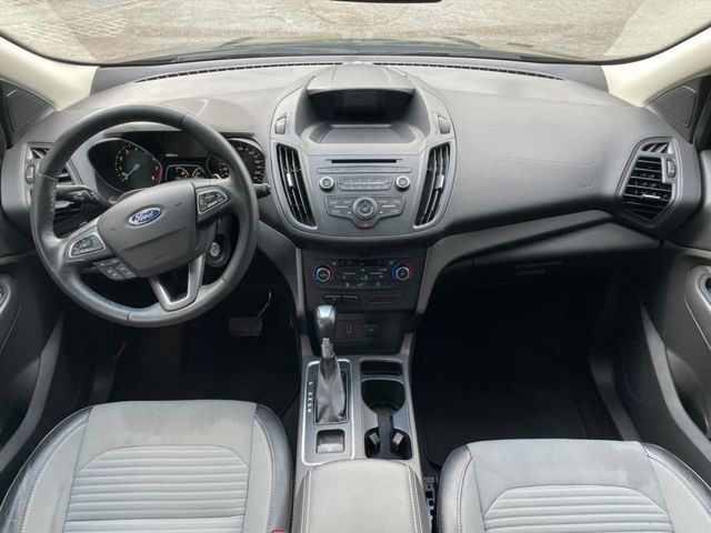 FORD KUGA  第3張相片