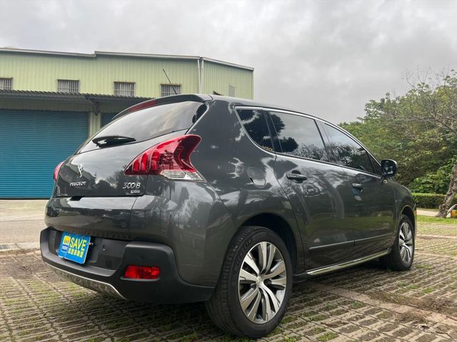 PEUGEOT 3008  第2張相片