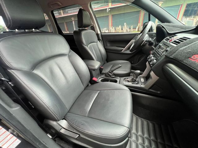 SUBARU FORESTER  第3張相片