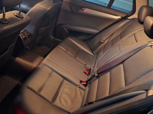 Mercedes-Benz/賓士   C-CLASS  C300 2010 BENZ C300 旅行車 只跑五萬多  第8張相片